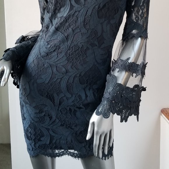 Black lace dress - Picture 4 of 5